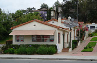 614 S Santa Fe Ave in Vista, CA - Building Photo - Building Photo