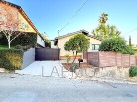 4762 Charters Ave in Los Angeles, CA - Building Photo