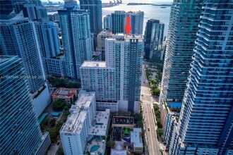 1250 S Miami Ave in Miami, FL - Building Photo - Building Photo