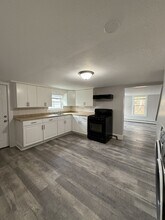 142 Pleasant St in Dracut, MA - Building Photo - Building Photo