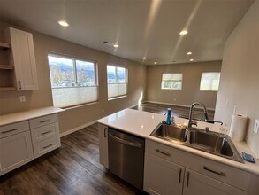 211 Baker St in Everson, WA - Building Photo - Building Photo