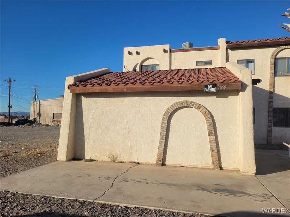 3659 Wendell Ave in Bullhead City, AZ - Building Photo