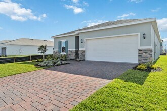 1247 Silo Dr in St. Cloud, FL - Building Photo - Building Photo