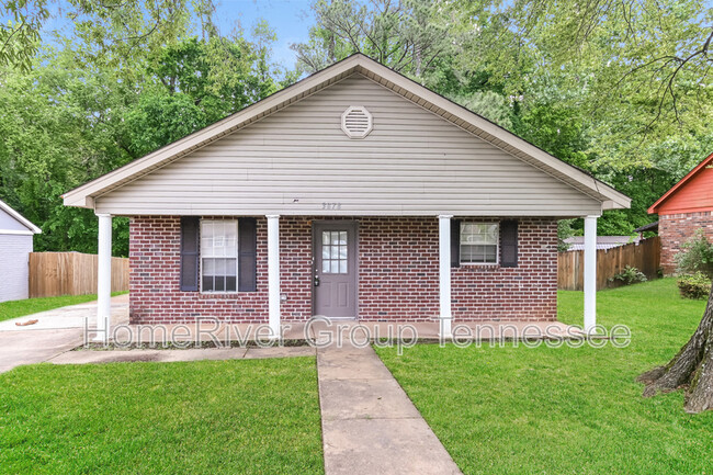 property at 3878 Winwood Dr