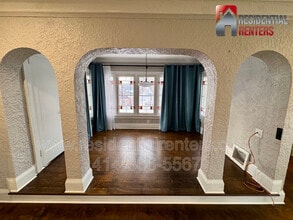 2618 N 72nd St in Wauwatosa, WI - Building Photo - Building Photo