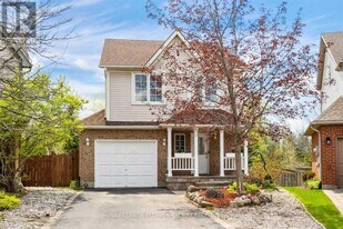 28 Colbourne Crescent in Orangeville, ON - Building Photo