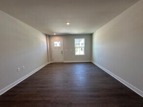 127 Jameson Pk Dr in Troutman, NC - Building Photo - Building Photo