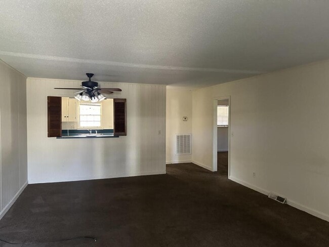 608 Plum Dr in Florence, SC - Building Photo - Building Photo