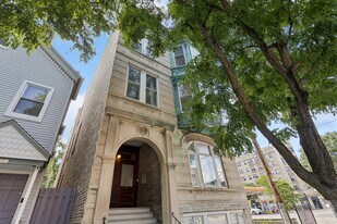 2815 N Racine Ave in Chicago, IL - Building Photo