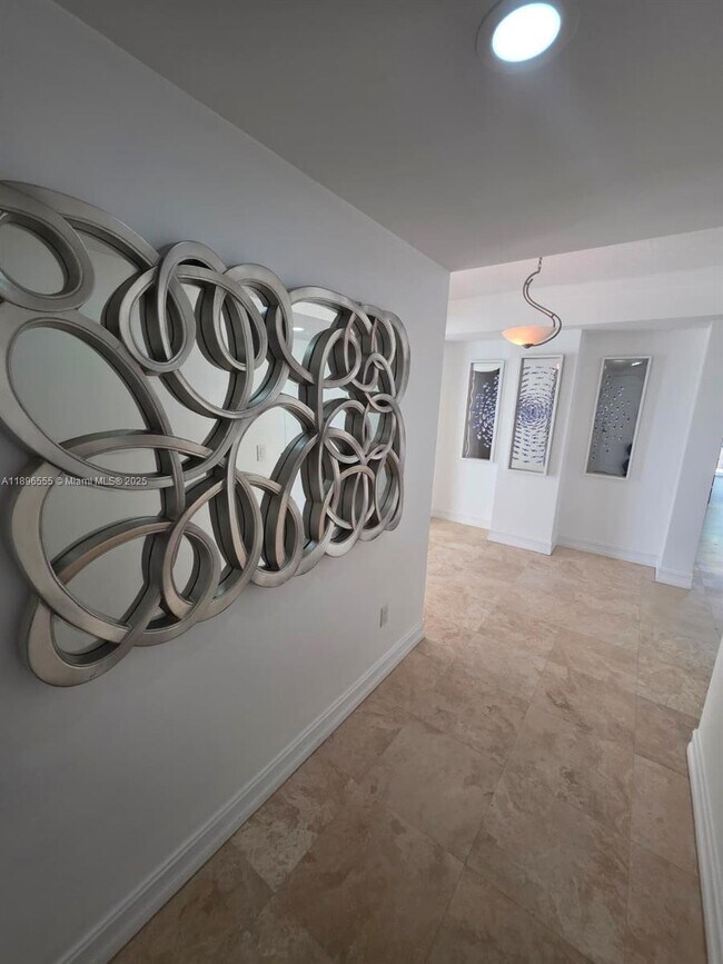 9 NE 20th Ave in Deerfield Beach, FL - Building Photo - Building Photo