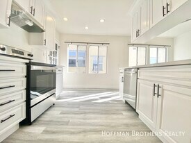 441 1/2 Hayworth Ave in Los Angeles, CA - Building Photo