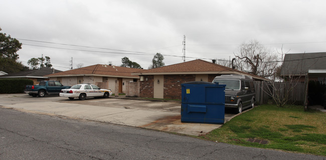 1231-1235 West Dr in Westwego, LA - Building Photo - Building Photo