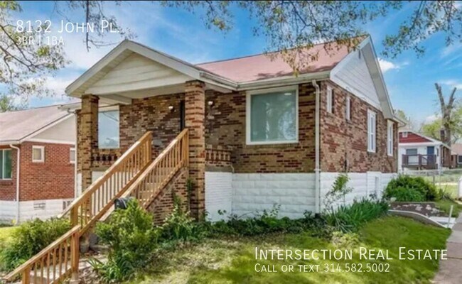 8132 John Pl in St. Louis, MO - Building Photo - Building Photo