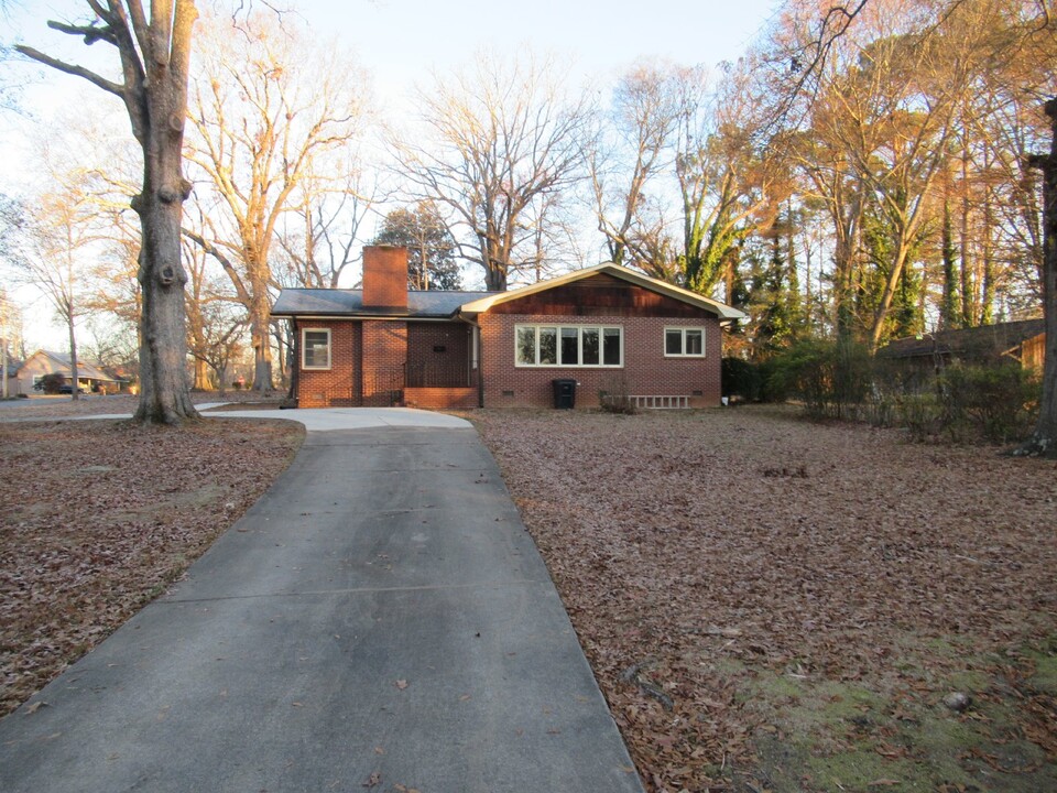 510 Sherrill Ave in Lincolnton, NC - Building Photo