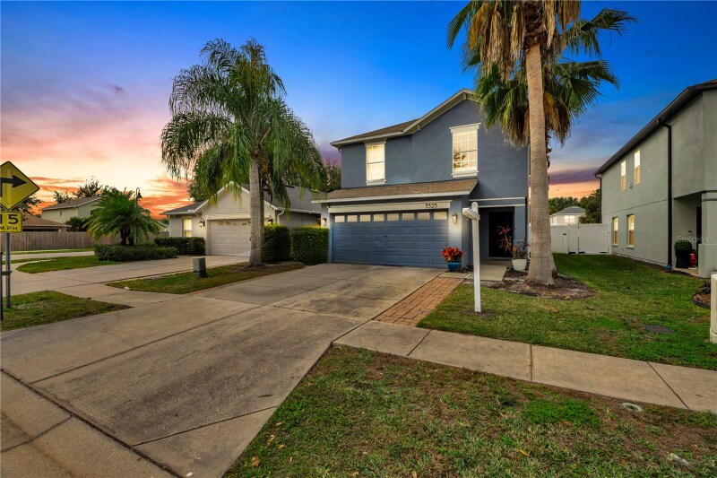 3323 Thistledown Ln in Land O Lakes, FL - Building Photo