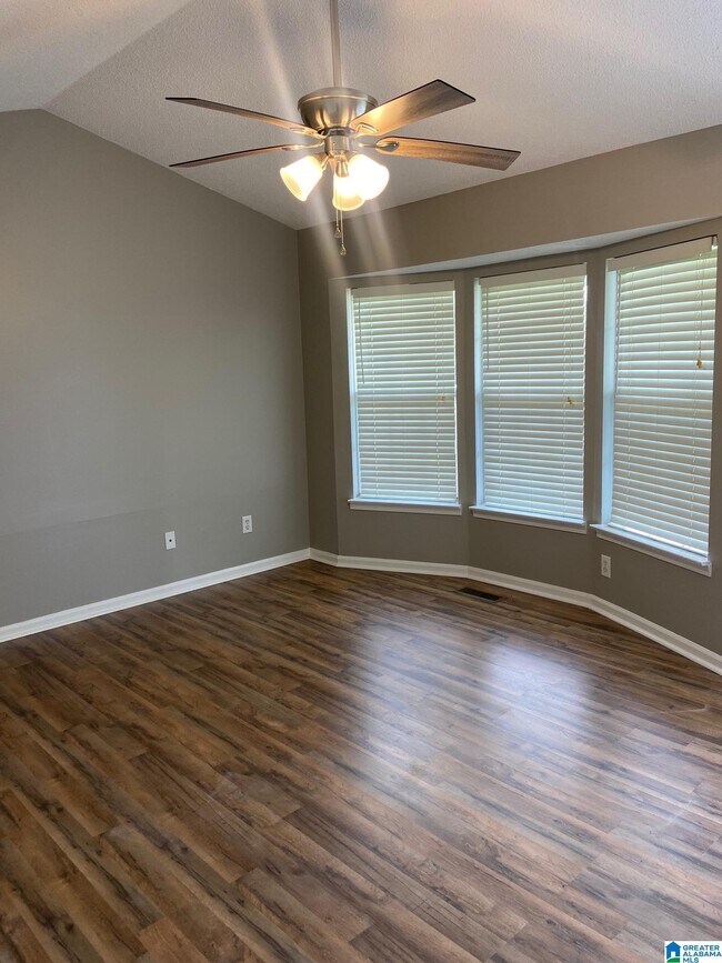 155 Lisa Ln photo'
