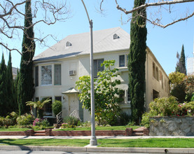 153-155 S Canon Dr in Beverly Hills, CA - Building Photo - Building Photo