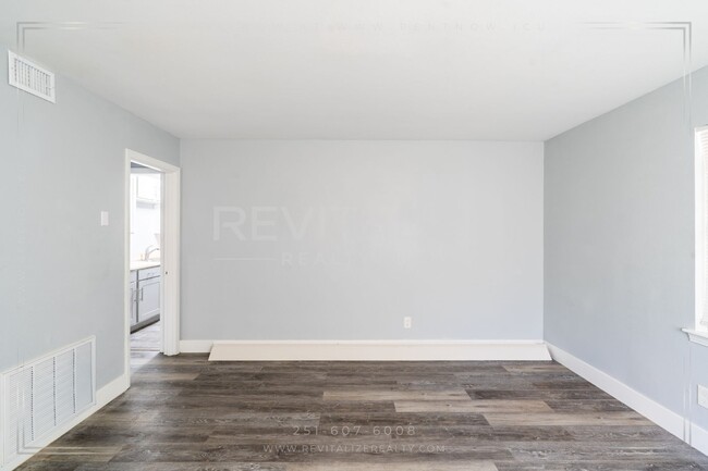 3751 San Juan Dr in Mobile, AL - Building Photo - Building Photo