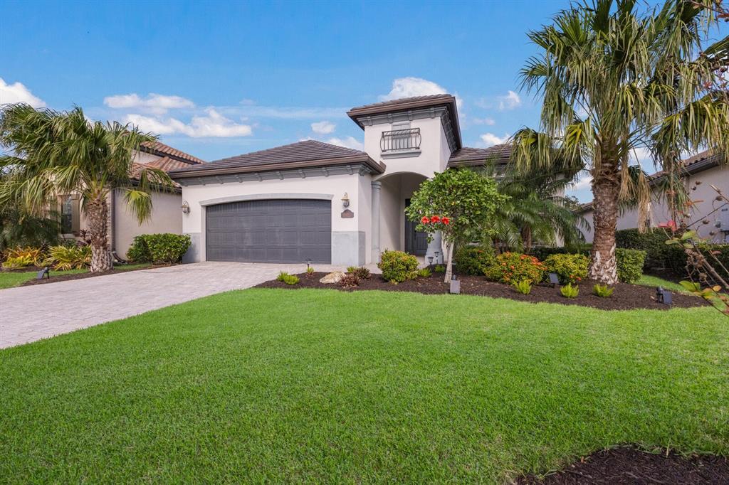 6113 Cessna Run in Bradenton, FL - Building Photo