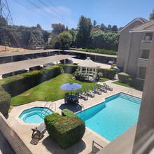Quiet & Quaint 55+ Community (24724 Valley St) in Santa Clarita, CA - Building Photo - Building Photo