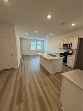 1002 Moon Drop Ln in Houston, TX - Building Photo - Building Photo