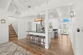 819 Bay Esplanade in Clearwater, FL - Building Photo - Building Photo