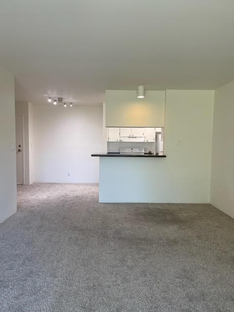 371 Imperial Way in Daly City, CA - Building Photo - Building Photo
