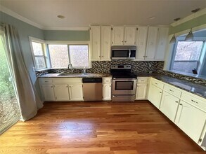 4139 Rosser Square in Dallas, TX - Building Photo - Building Photo