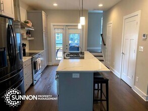 512 Sedgefield Park Dr in Charlotte, NC - Building Photo - Building Photo