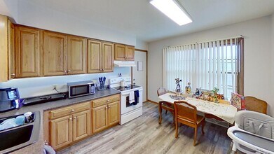 2730 Luther Dr in Ames, IA - Building Photo - Building Photo