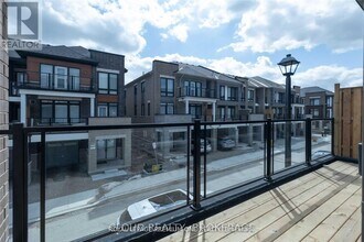 24 Elsinore St in Vaughan, ON - Building Photo - Building Photo