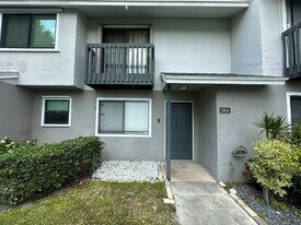 2404 Seaside Dr in Greenacres, FL - Building Photo
