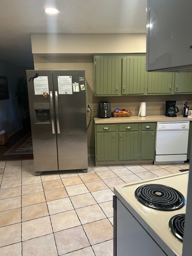 94 Range End Manor in Dillsburg, PA - Building Photo - Building Photo