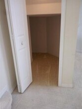 148 Columbia Dr in Poinciana, FL - Building Photo - Building Photo