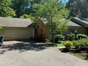 504 Forest Hill Dr in Blacksburg, VA - Building Photo - Building Photo