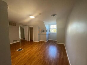 8000 Lake Shore Dr in Cedar Lake, IN - Building Photo - Building Photo