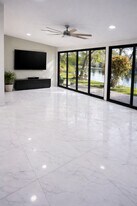 22454 Cypress Wood Ln in Boca Raton, FL - Building Photo