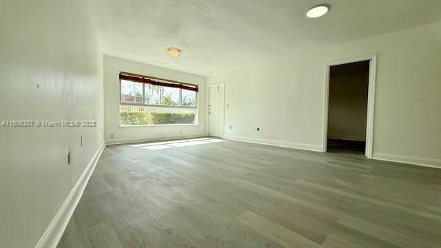 7470 Miami Lakes Dr in Miami Lakes, FL - Building Photo - Building Photo