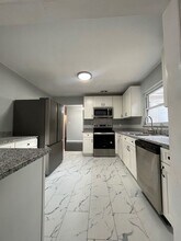 5623 Lawrence Rd in Knoxville, TN - Building Photo - Building Photo