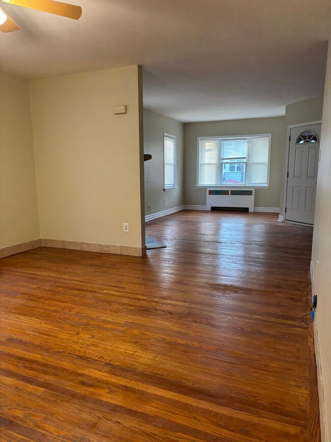 122 Penn Ave, Unit #1 in Collingswood, NJ - Building Photo - Building Photo