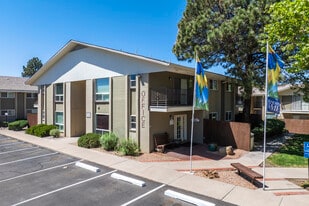 North Park Apartments in Albuquerque, NM - Building Photo