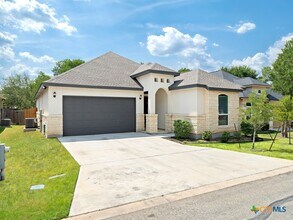 530 Carriage House in Spring Branch, TX - Building Photo - Building Photo
