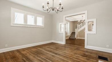 3844 Broadway St in Indianapolis, IN - Building Photo - Building Photo