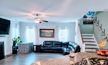304 E Dolphin View in Sneads Ferry, NC - Building Photo - Building Photo