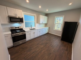 224 N 9th St in Newark, NJ - Building Photo