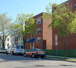 128 16th St SE in Washington, DC - Building Photo - Building Photo