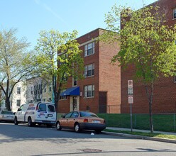 128 16th St SE in Washington, DC - Building Photo - Building Photo