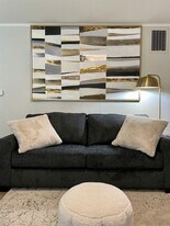 6792 Hamilton St in Omaha, NE - Building Photo