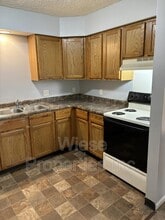 2110 Bradley Ct in Springfield, IL - Building Photo - Building Photo