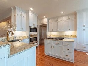 164B Aquatic View Way in Savannah, TN - Building Photo - Building Photo